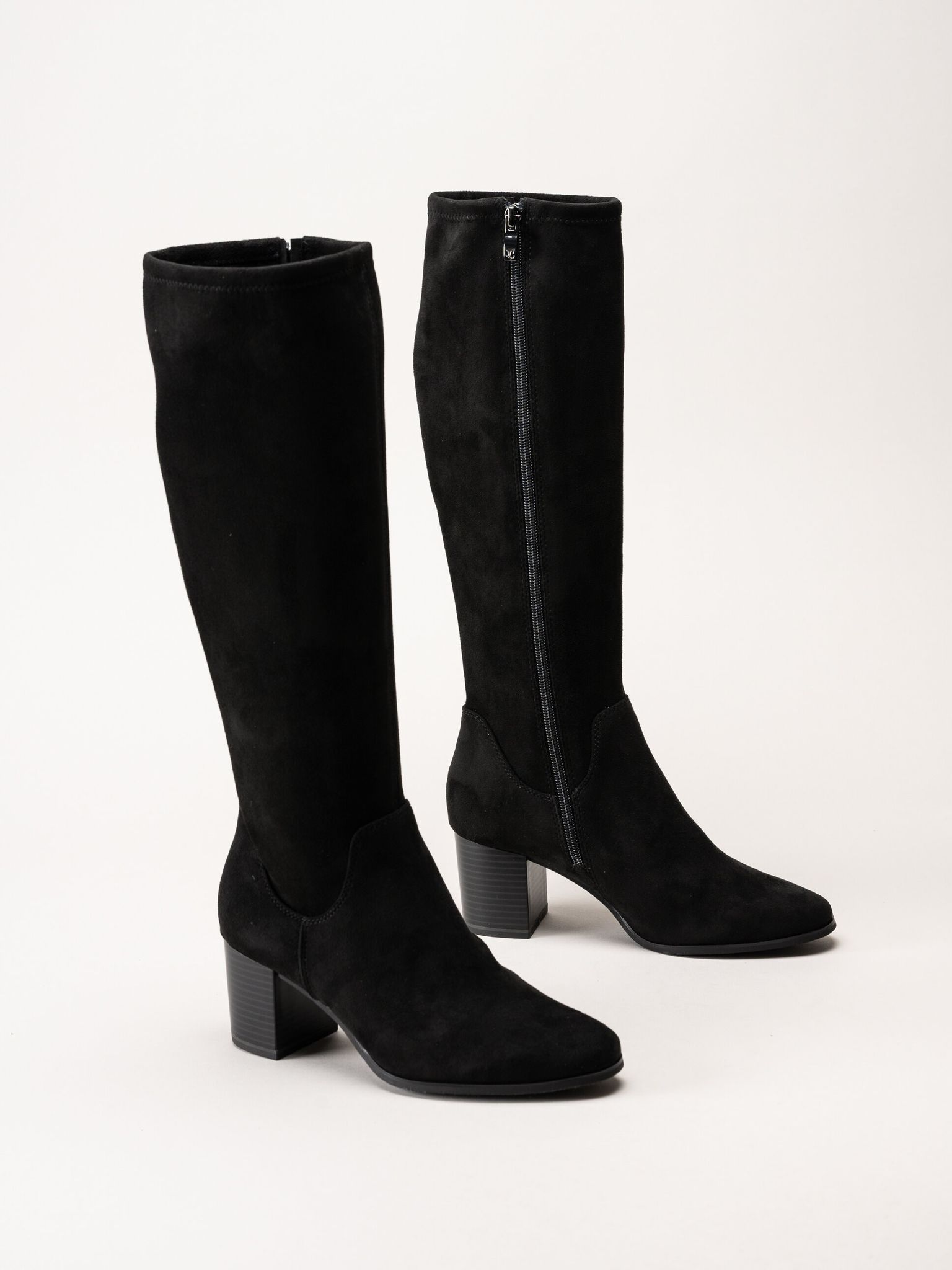 Caprice - Svarta stövlar med klack