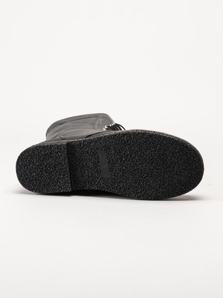 Charlotte of Sweden - Svarta höga kängor i skinn