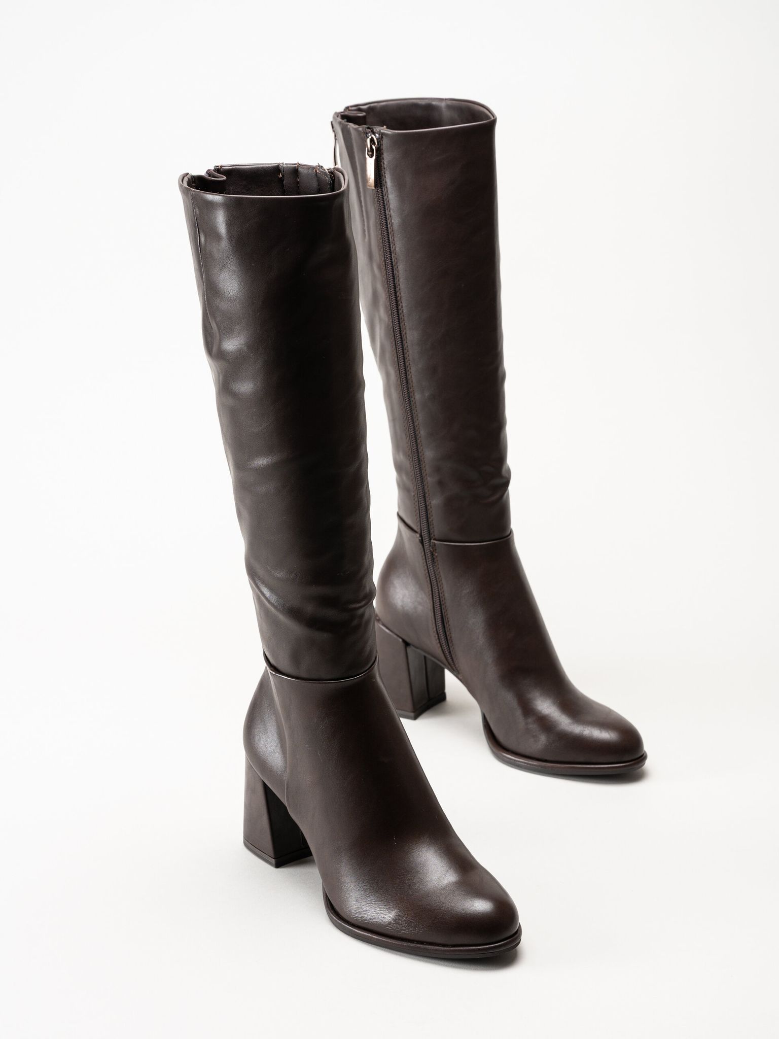 Tamaris - Bruna högklackade stövlar i skinnimitation