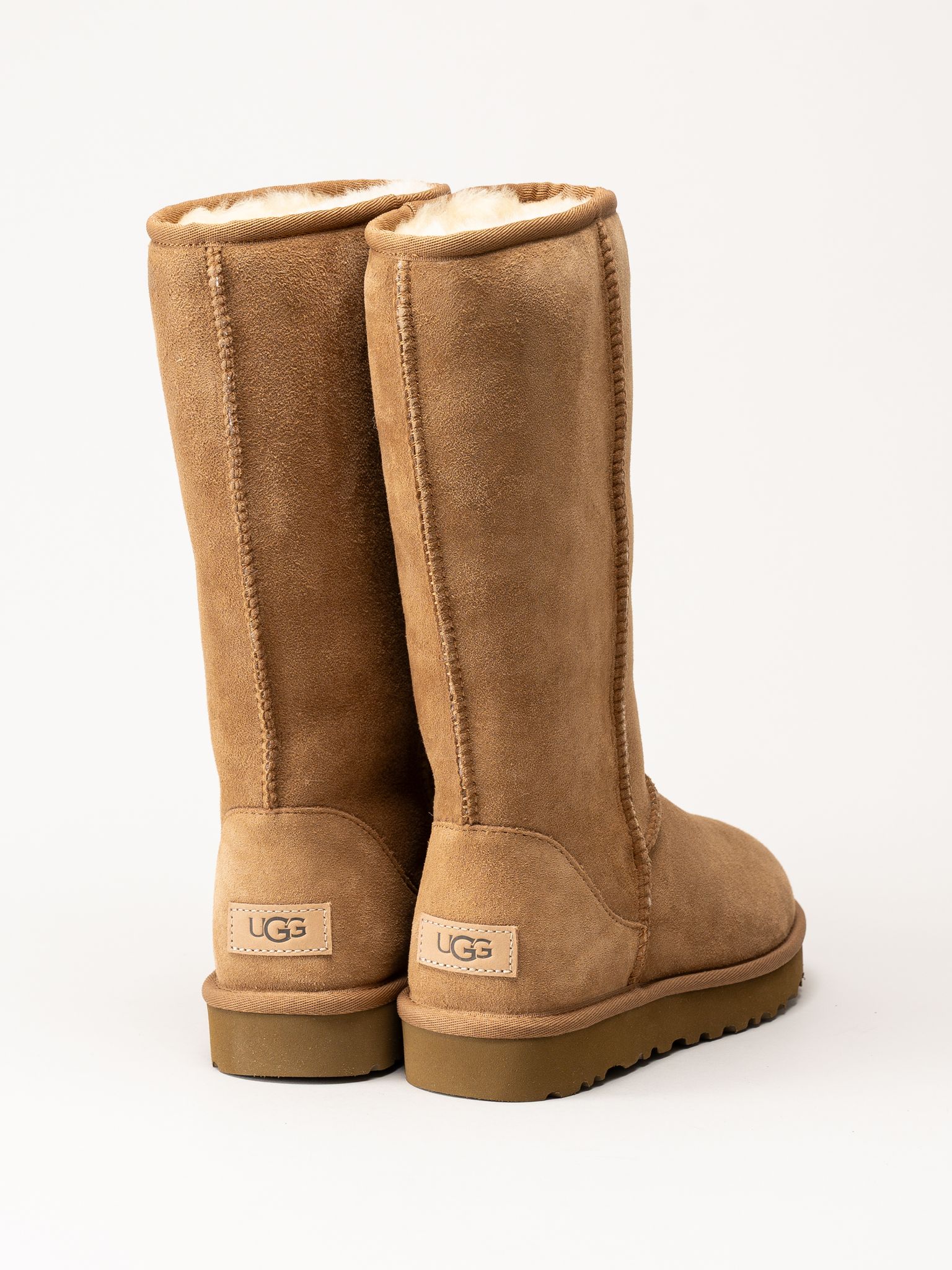 UGG - Classic Tall II - Ljusbruna stövlar