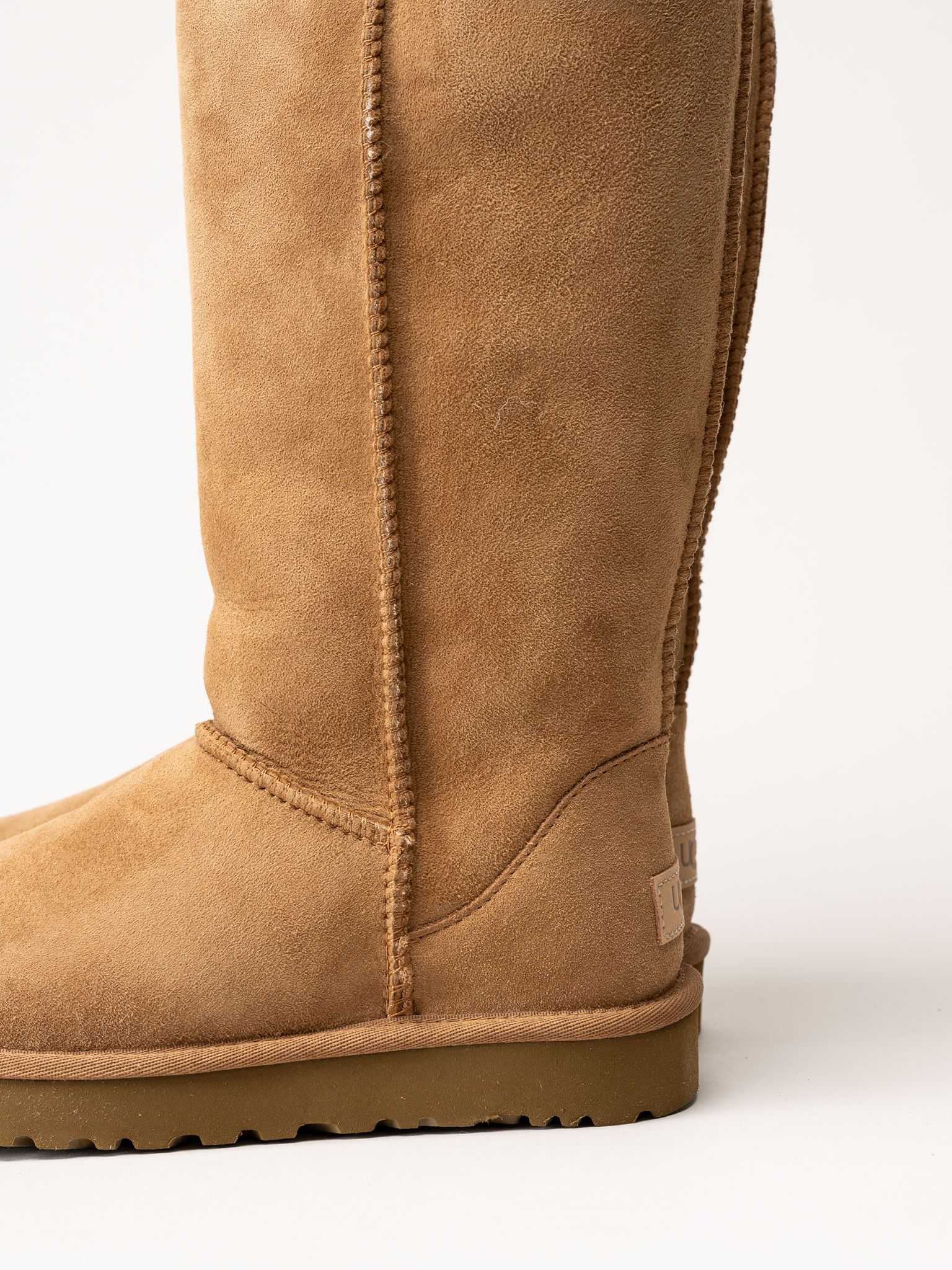 UGG - Classic Tall II - Ljusbruna stövlar