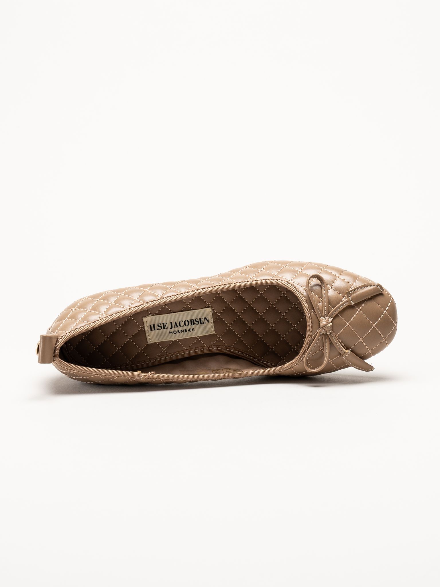 Ilse Jacobsen - Altura03 - Beige quiltad pumps