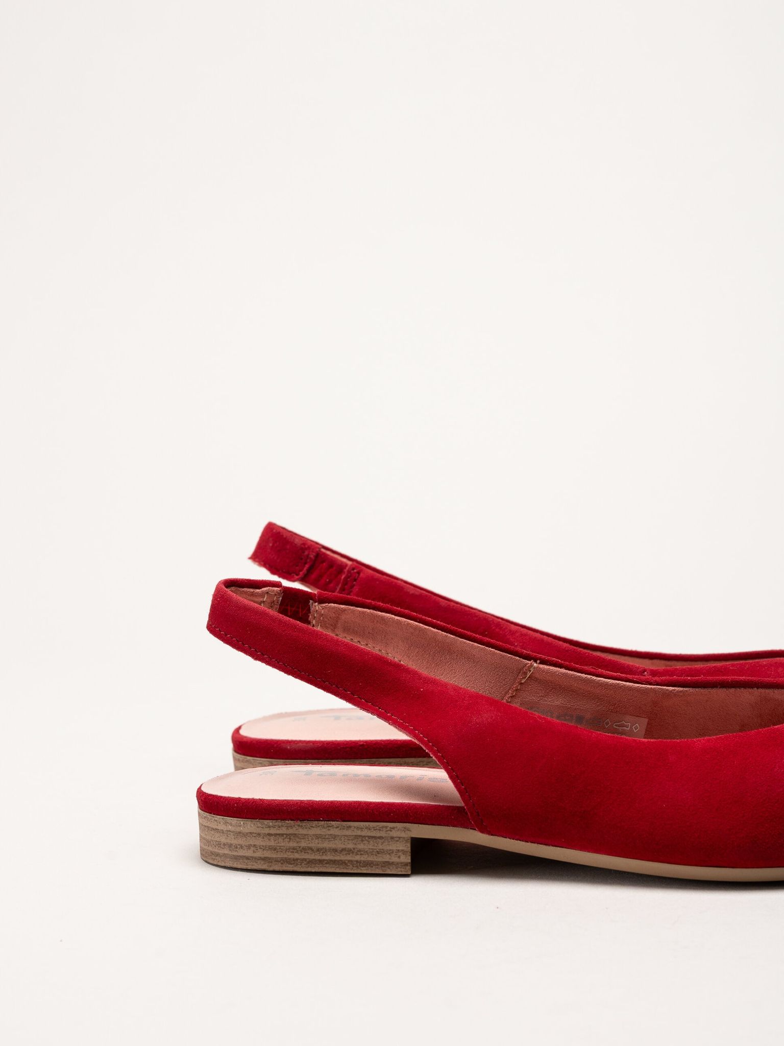 Tamaris - Röda slingback pumps i mocka