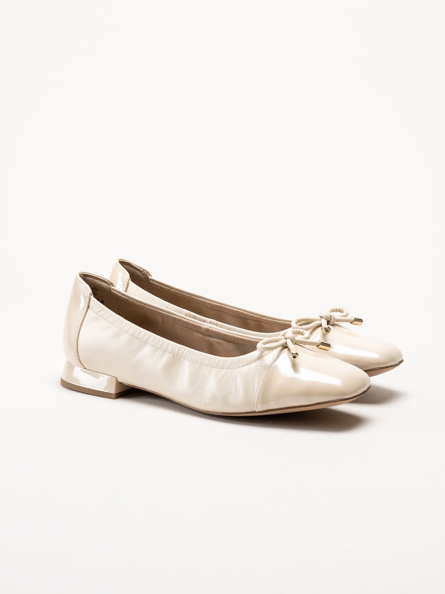 Caprice - Beige ballerinaskor i skinn