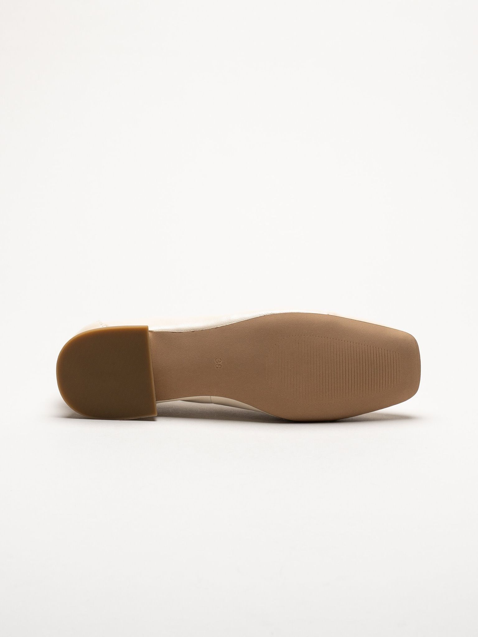 Caprice - Beige ballerinaskor i skinn