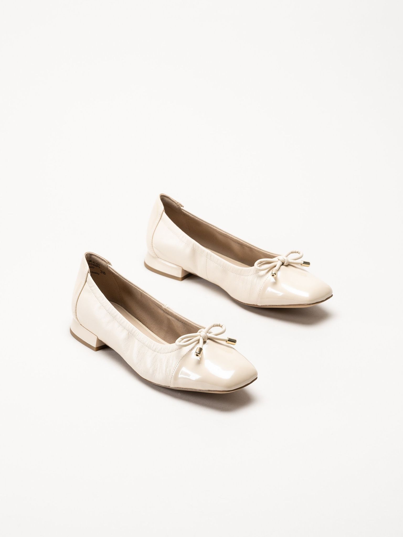 Caprice - Beige ballerinaskor i skinn