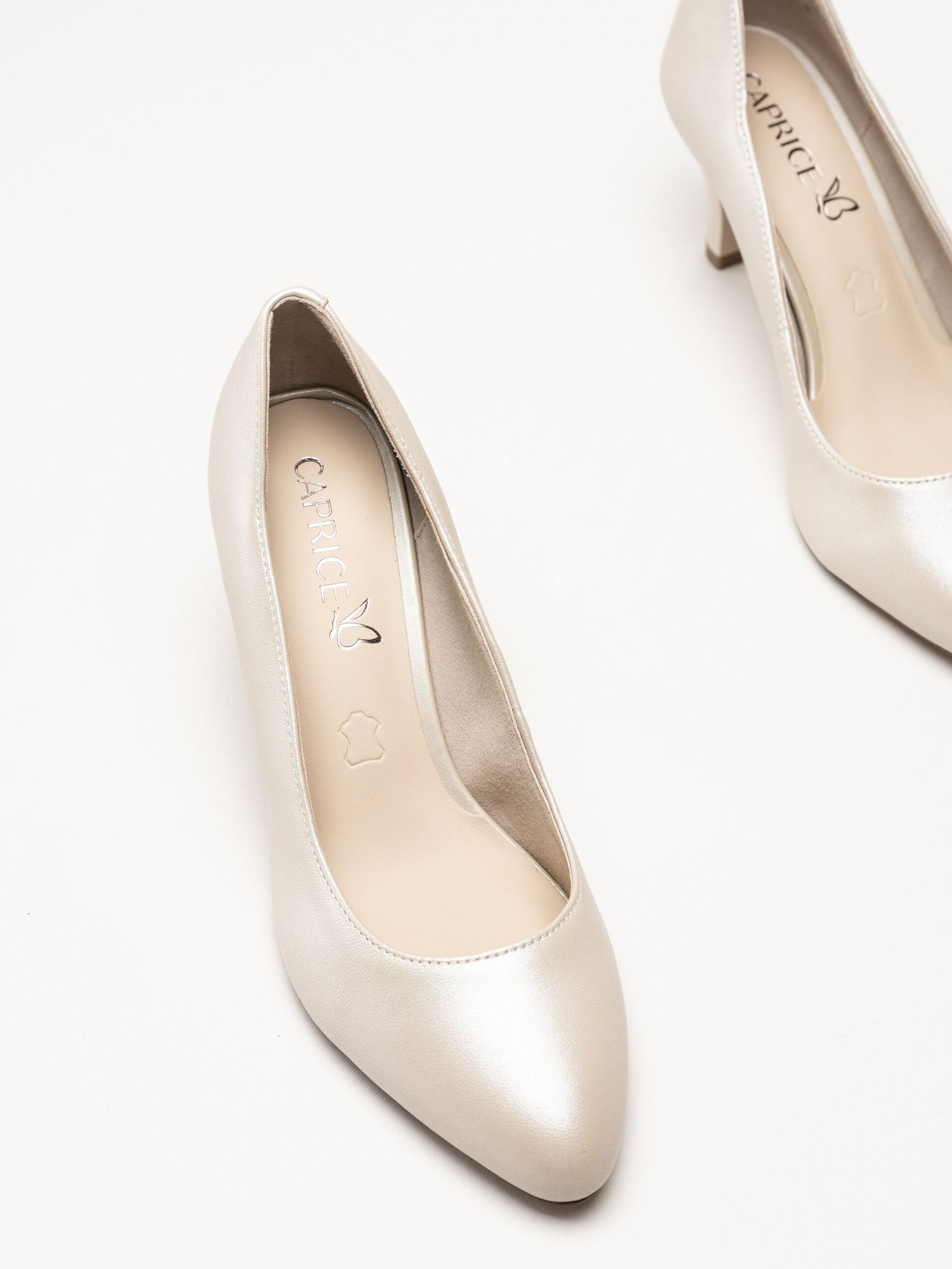 Caprice - Beige pumps i skinn