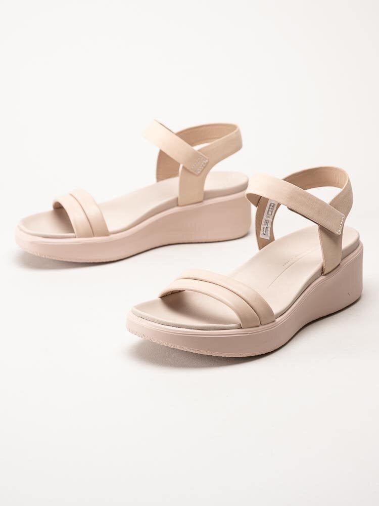 Ecco - Flowt W Wedge - Rosa sandal i skinn medi kilklack