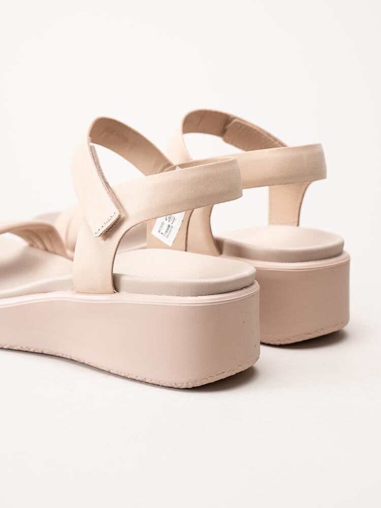 Ecco - Flowt W Wedge - Rosa sandal i skinn medi kilklack