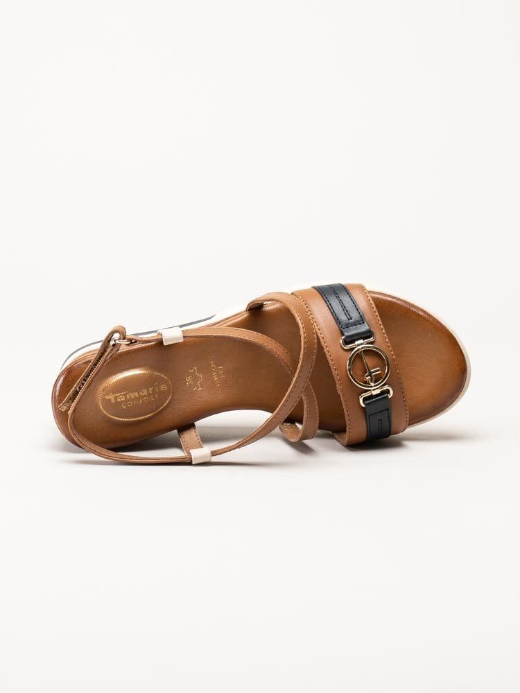 Tamaris Wide - Bruna kilklackade sandaletter i skinn