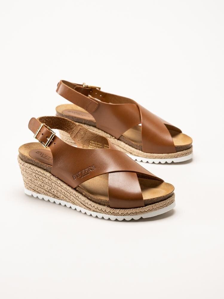 Sweeks - Selma Cross - Bruna kilklackade sandaletter i skinn