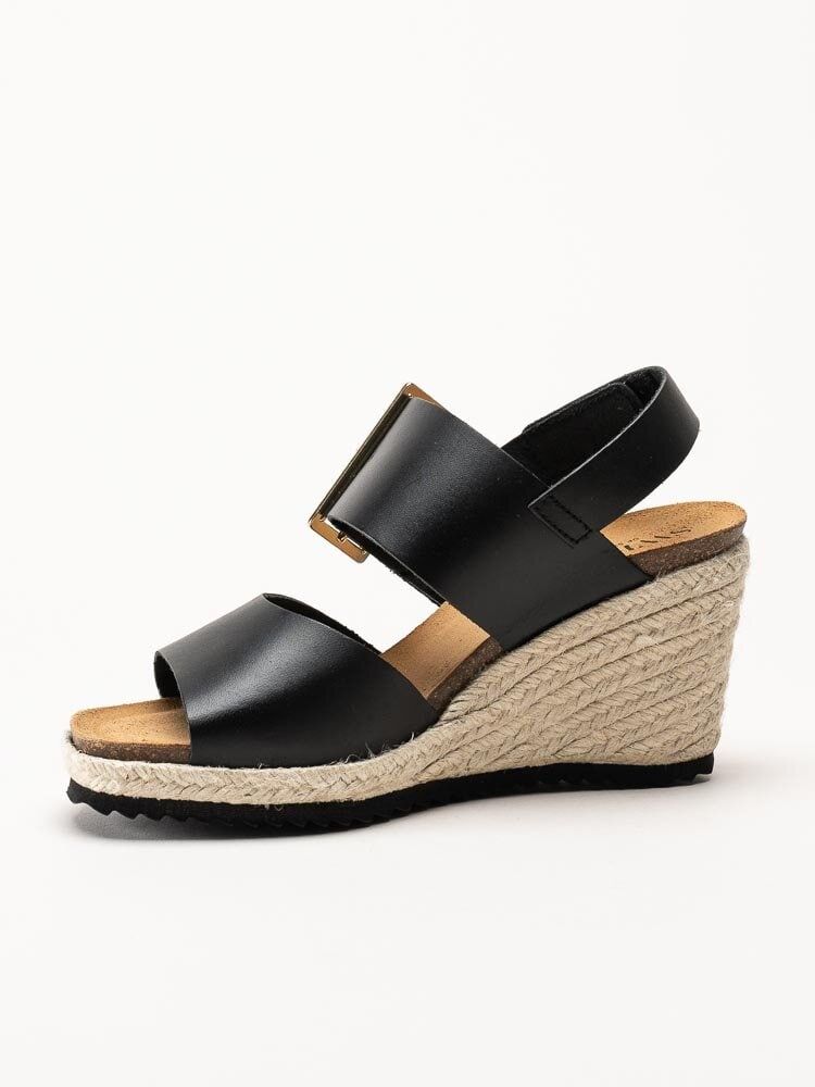 Sweeks - Tyra - Svarta kilklackade sandaletter i skinn