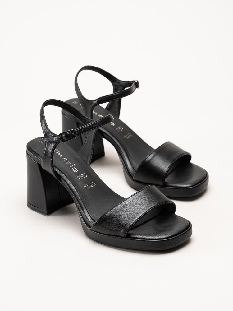 Tamaris - Svarta platåsandaletter i mjuk syntet