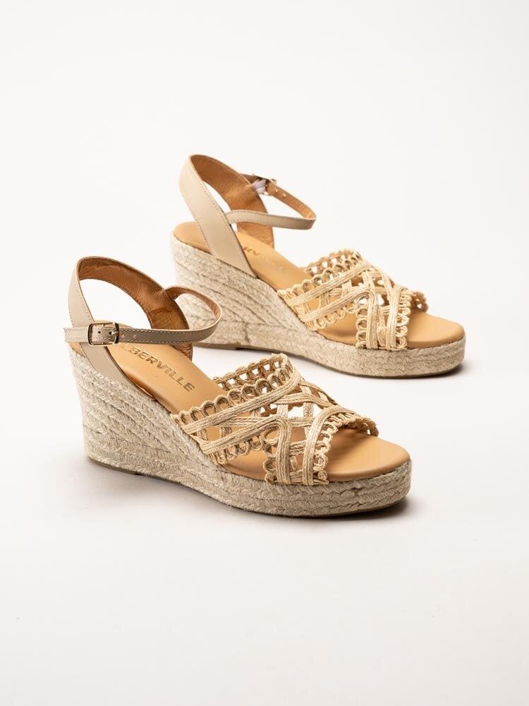 Alberville - Viveca Macrame - Beige kilklackade sandaletter