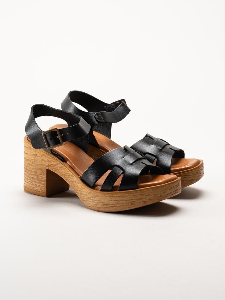 Effortless - Svarta skinnsandaletter med klack