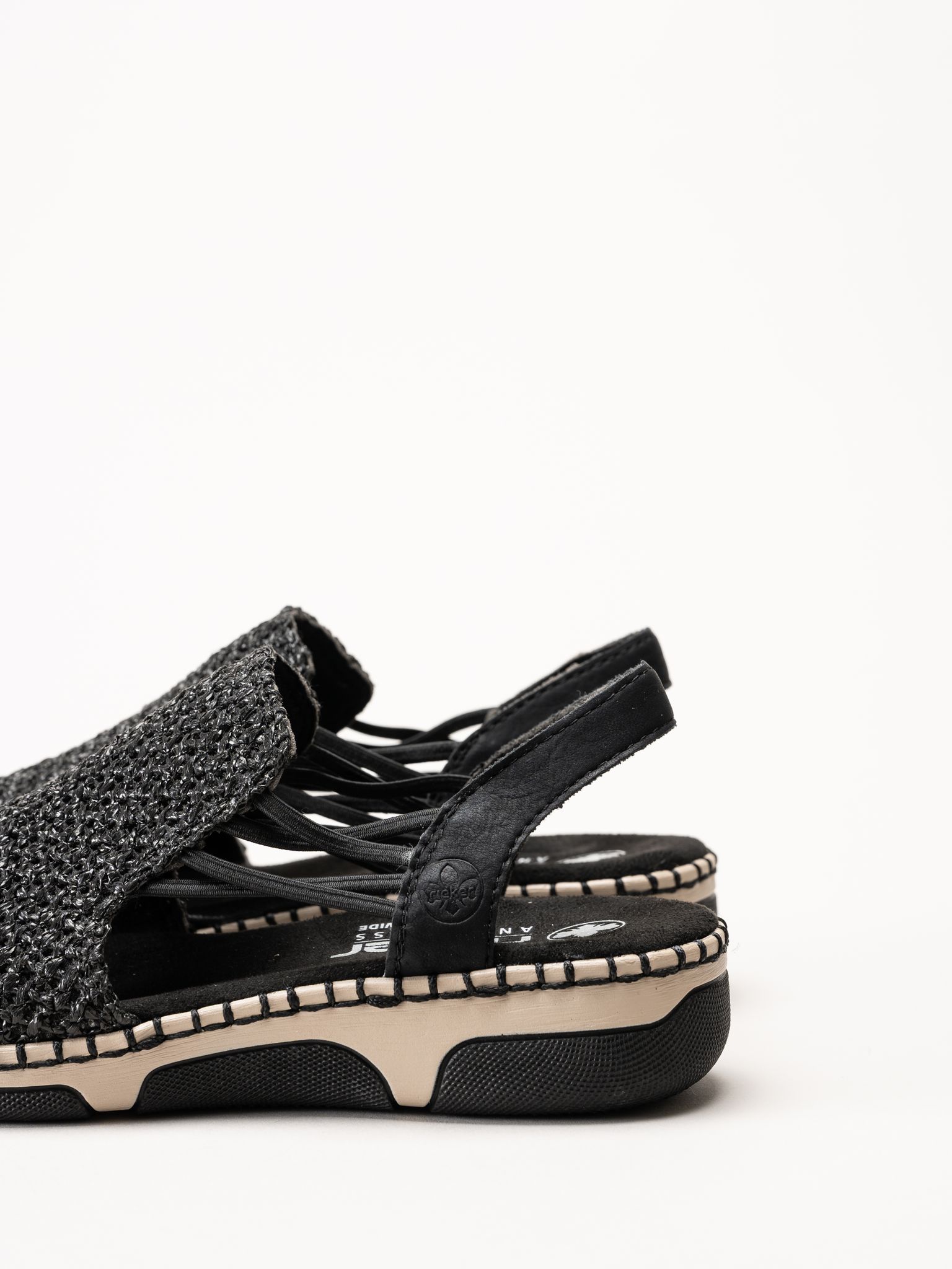 Rieker - Svarta sandaler