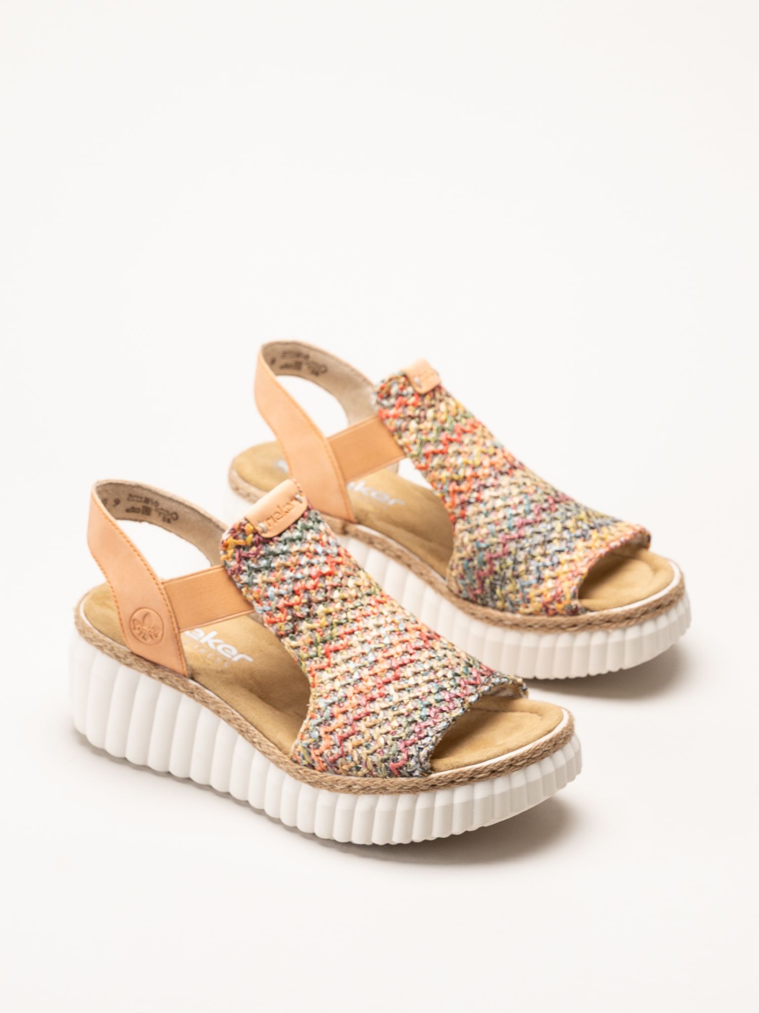 Rieker - Aprikosfärgade kilsandaletter