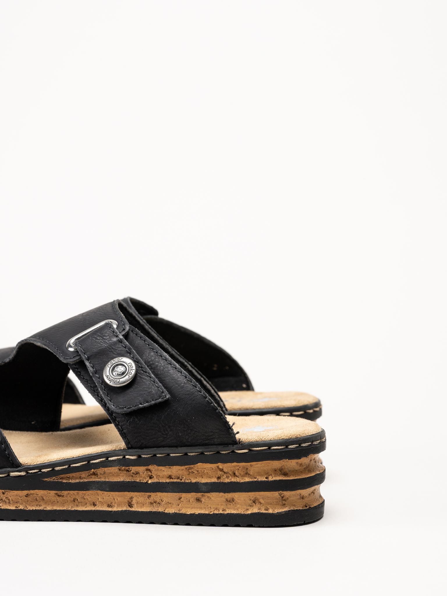 Rieker - Svarta sandaler