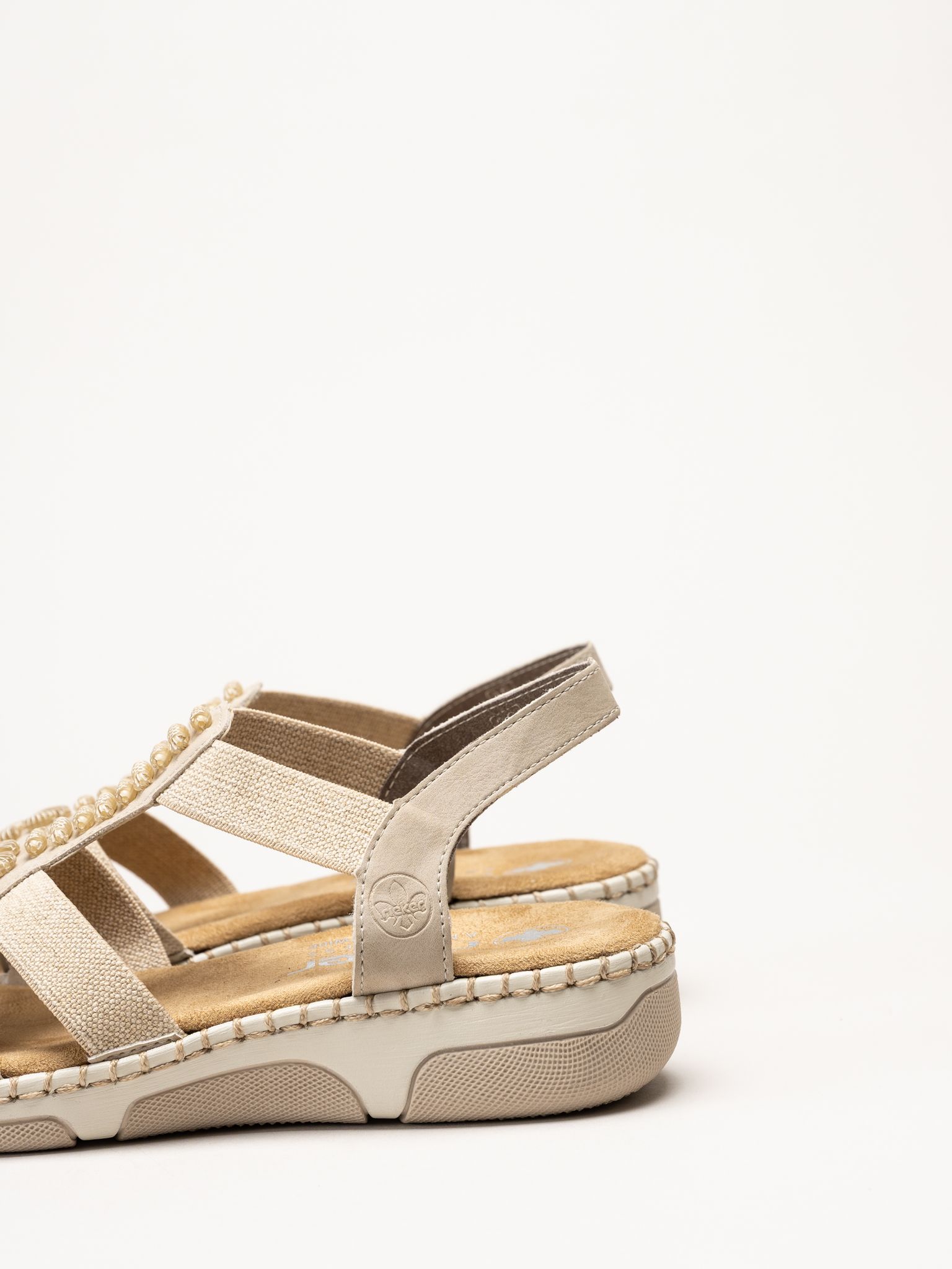 Rieker - Beige dekorerad sandal