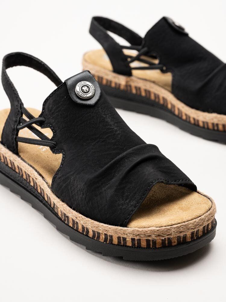 Rieker - Svarta sandaler med kilklack