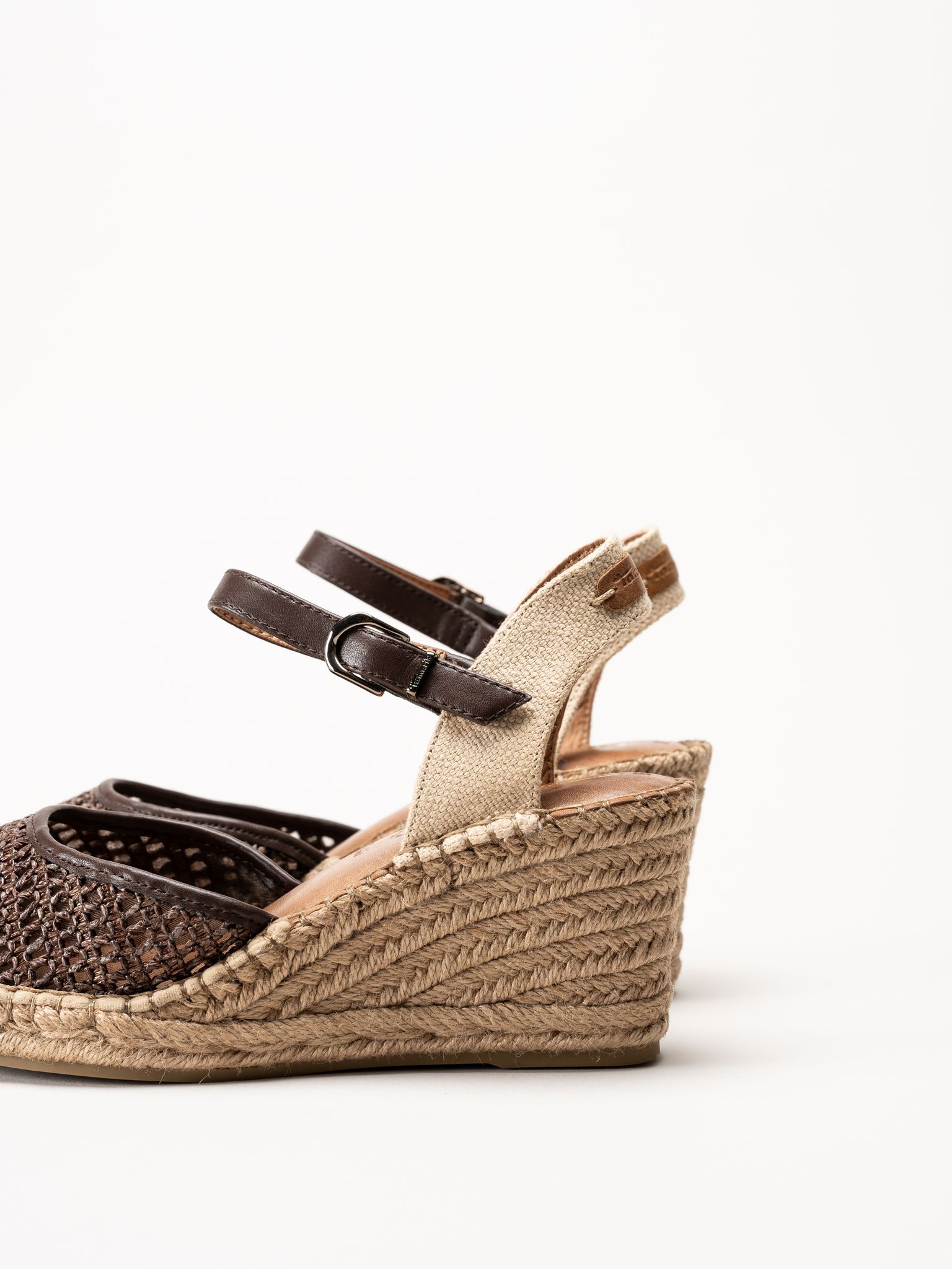 Tamaris - Mörkbruna espadrillos med kilklack