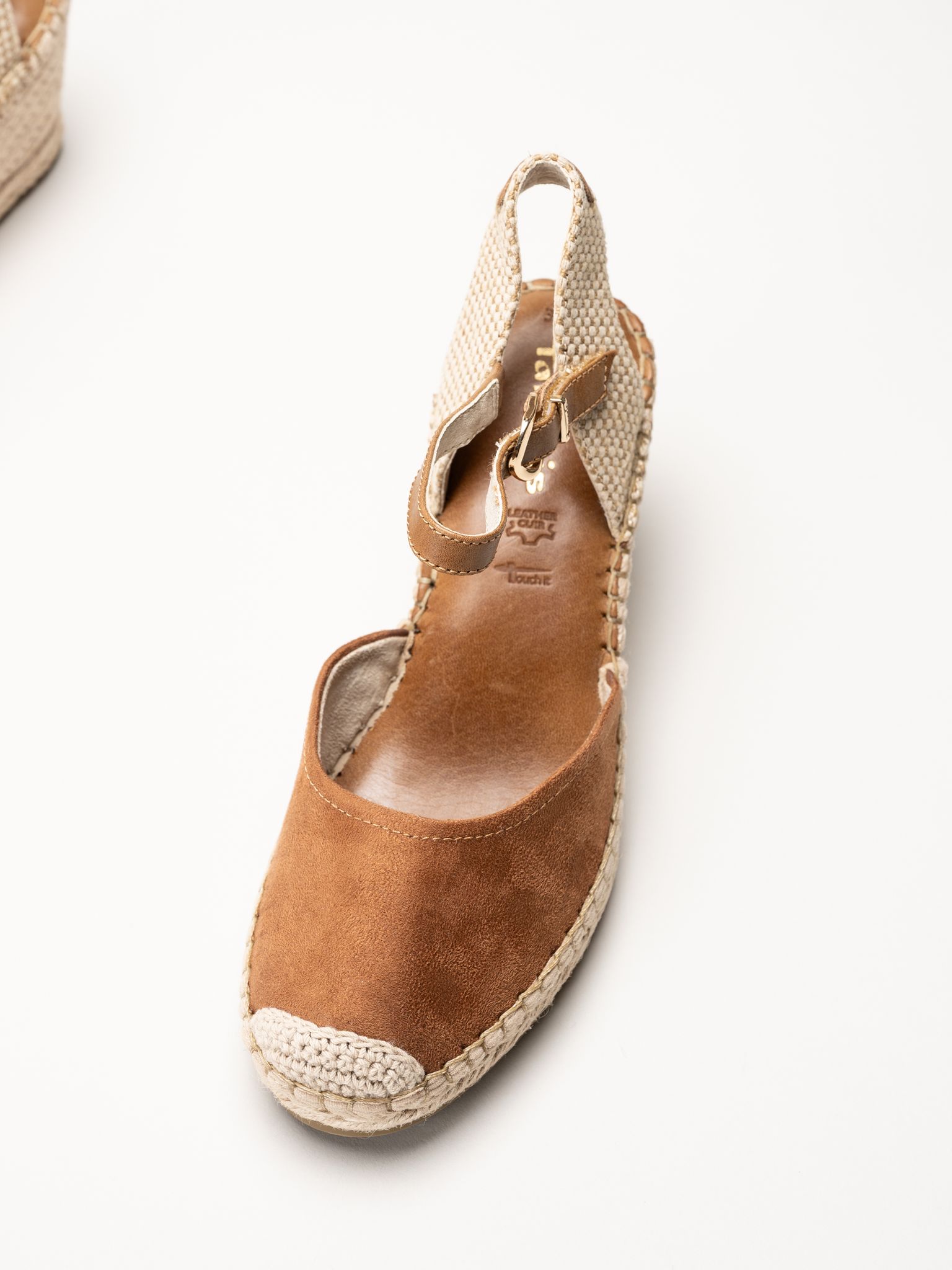 Tamaris - Ljusbruna espadrillos med kilklack