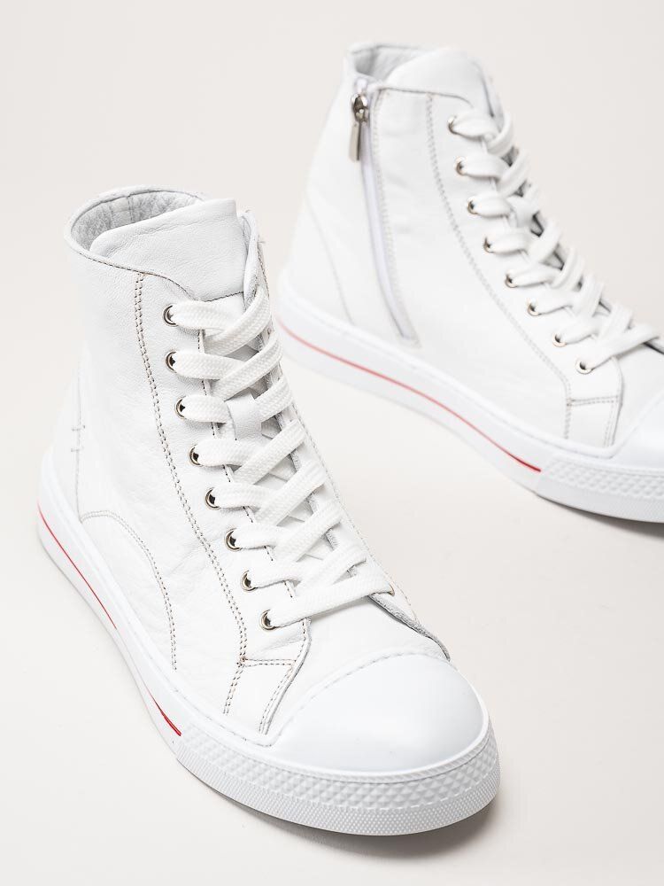 Andrea Conti - Vita höga sneakers i skinn