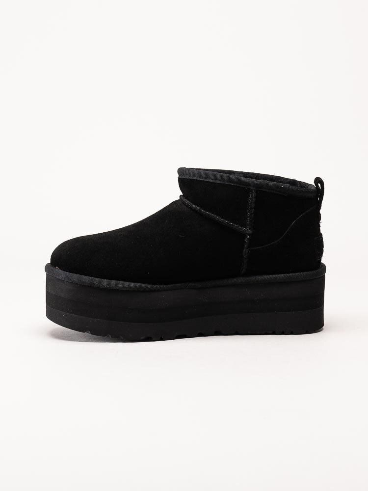UGG - Classic Ultra Mini Platform - Svarta låga platåboots i mocka