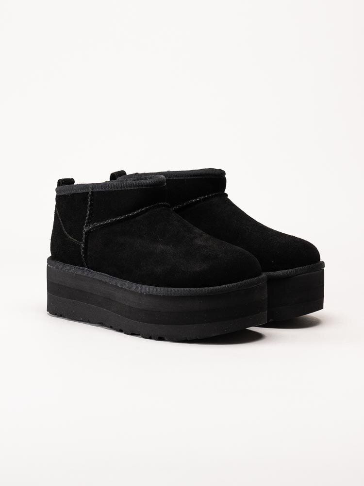 UGG - Classic Ultra Mini Platform - Svarta låga platåboots i mocka