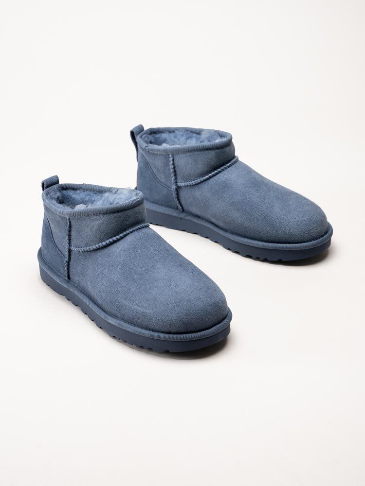 UGG - W Classic Ultra Mini - Blå ullfodrade boots i mocka