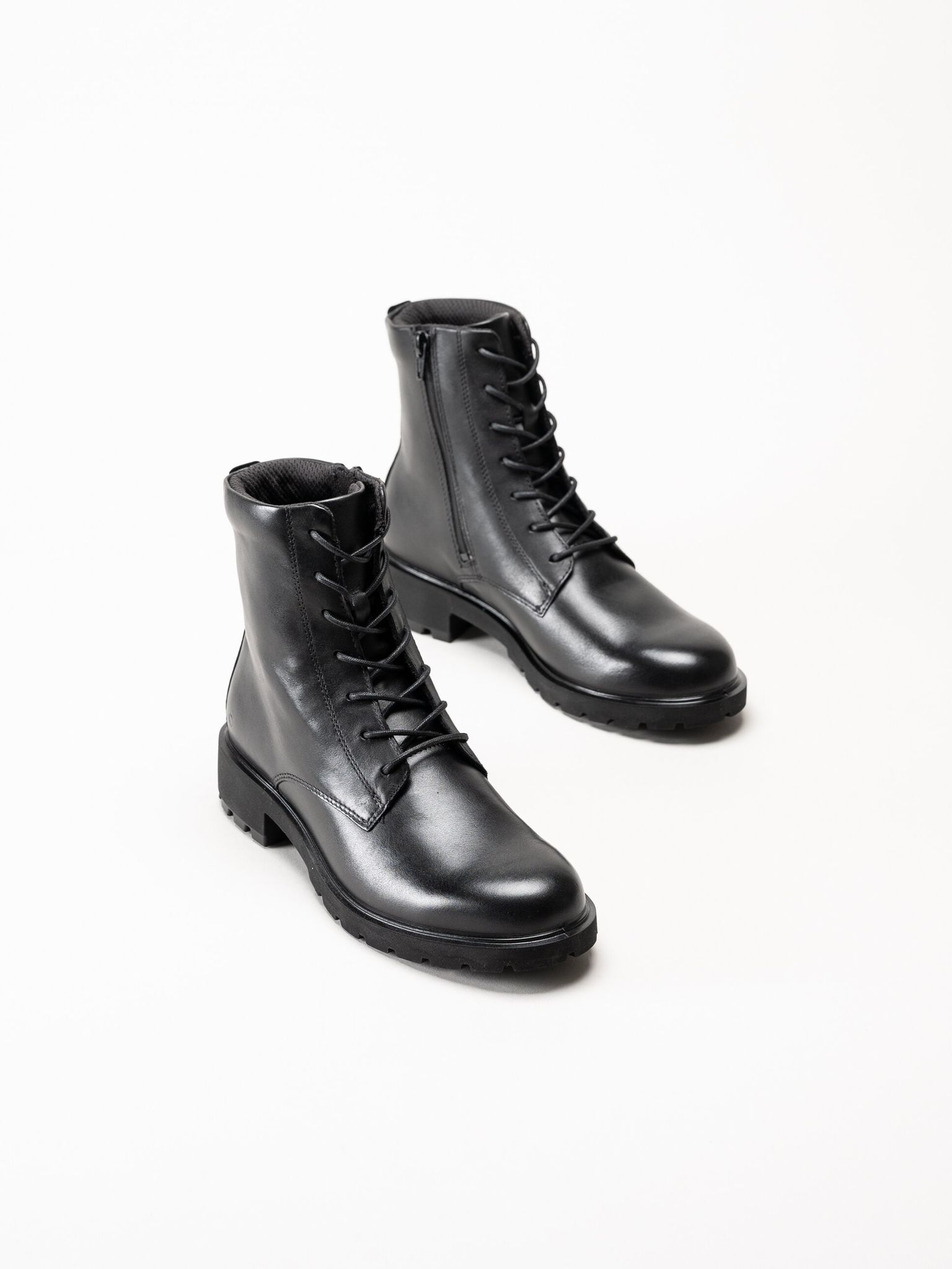 Ecco - Metro Vienna Lace Boot - Svarta kängor i skinn