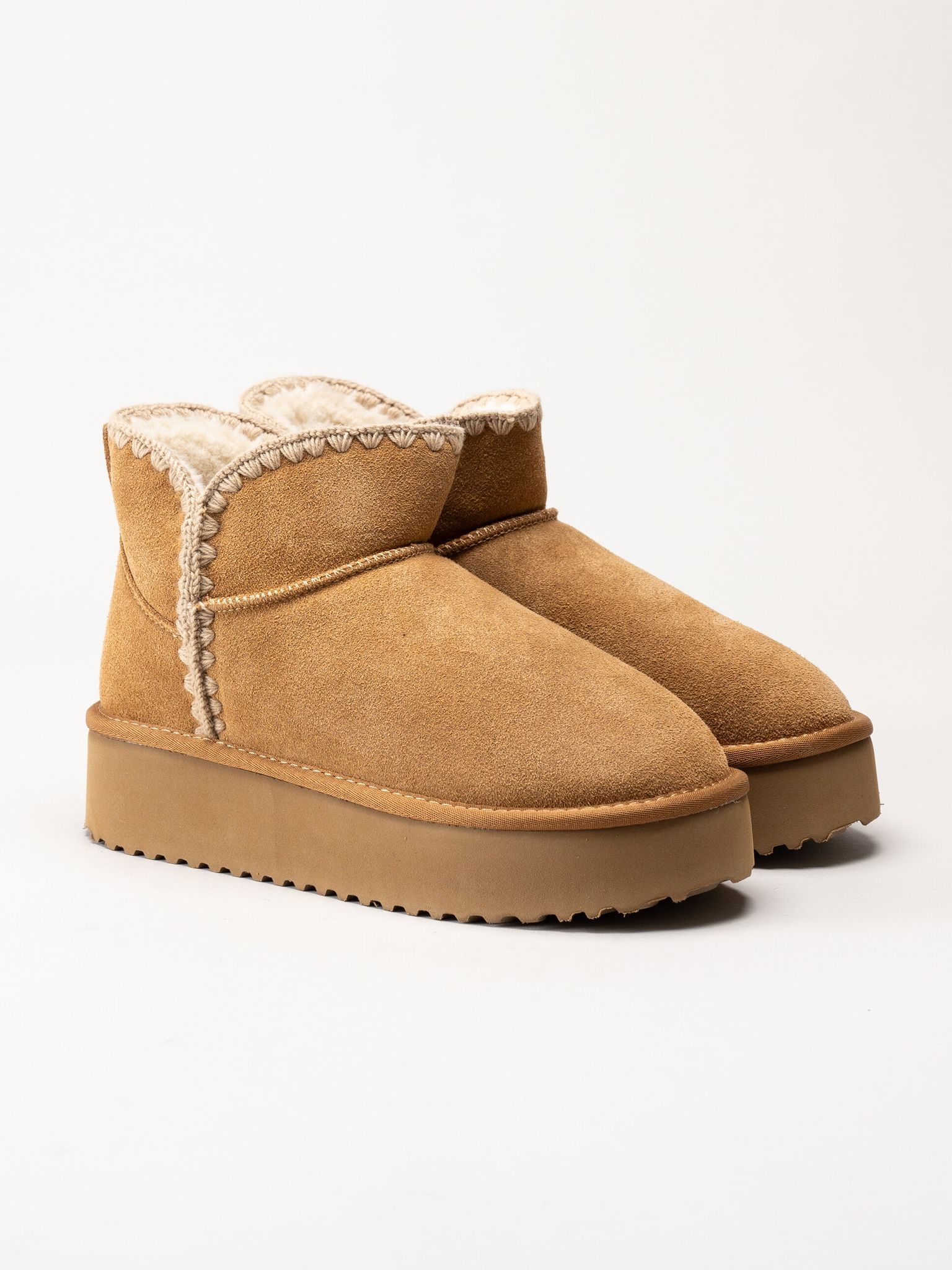 Duffy - Bruna varmfodrade platåboots i mocka