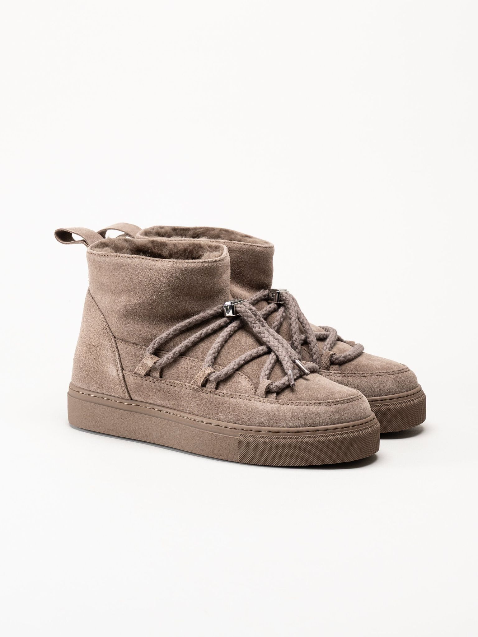 Inuikii - Classic Low - Grå fodrade boots i mocka