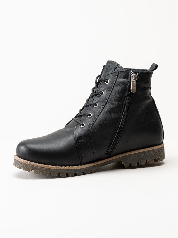 Charlotte of Sweden - Svarta varmdodrade snörkängor