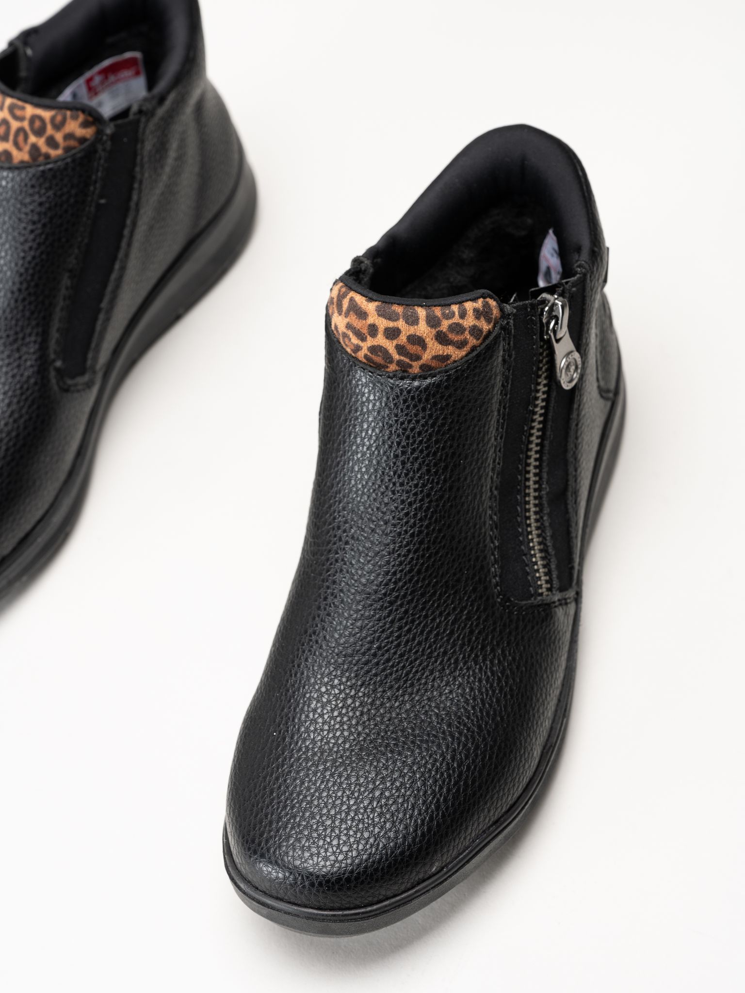 Rieker - Svarta fodrade boots