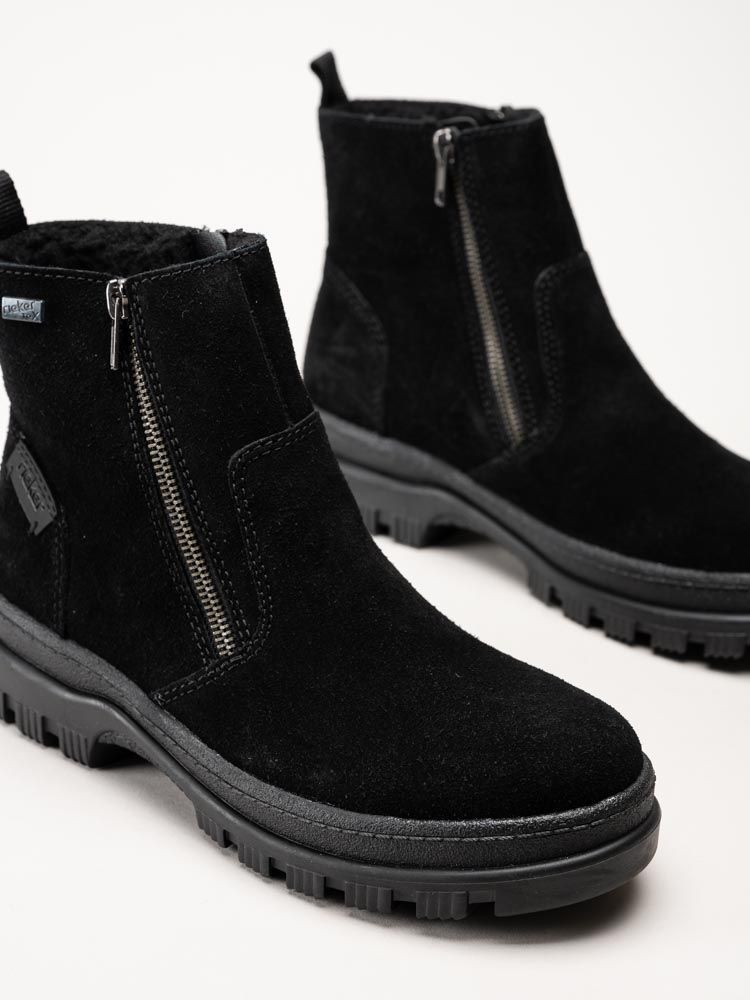 Rieker - Svarta fodrade boots med broddar