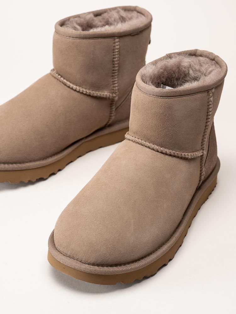 UGG - Classic Mini II - Bruna fodrade boots