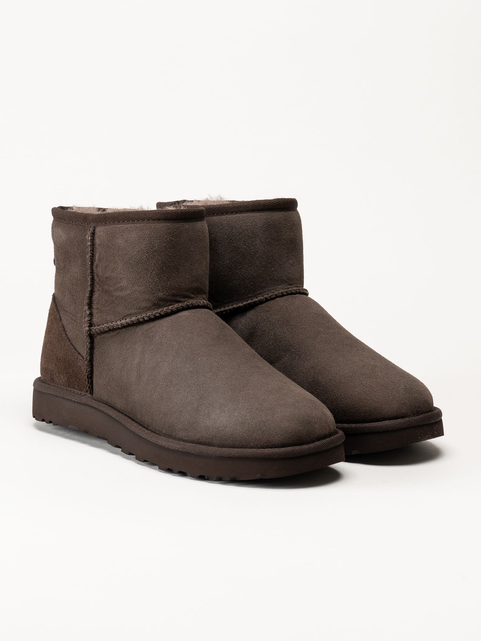 UGG - Classic Mini II - Mörkbruna fodrade boots