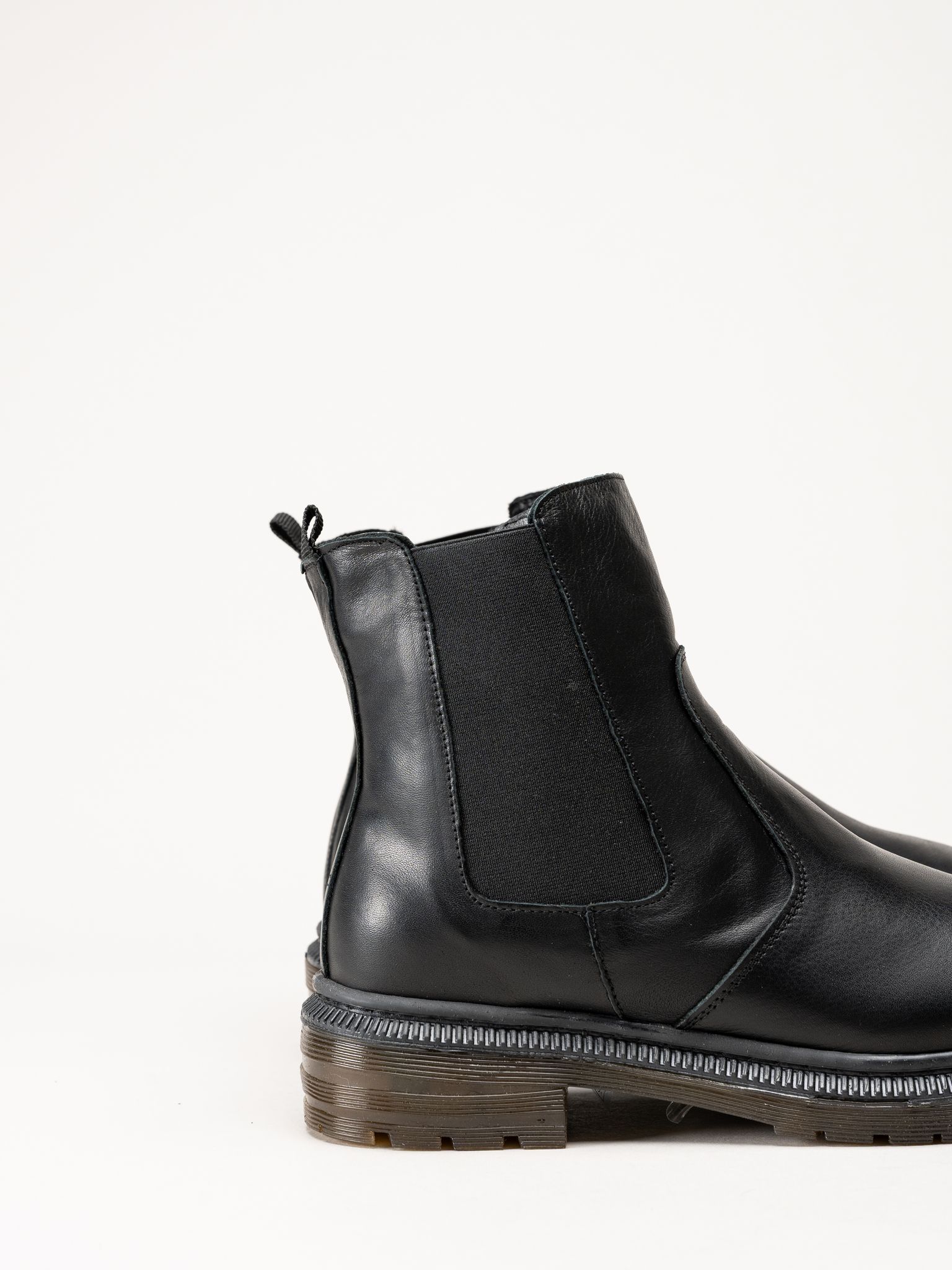 Charlotte of Sweden - Svarta skinnboots