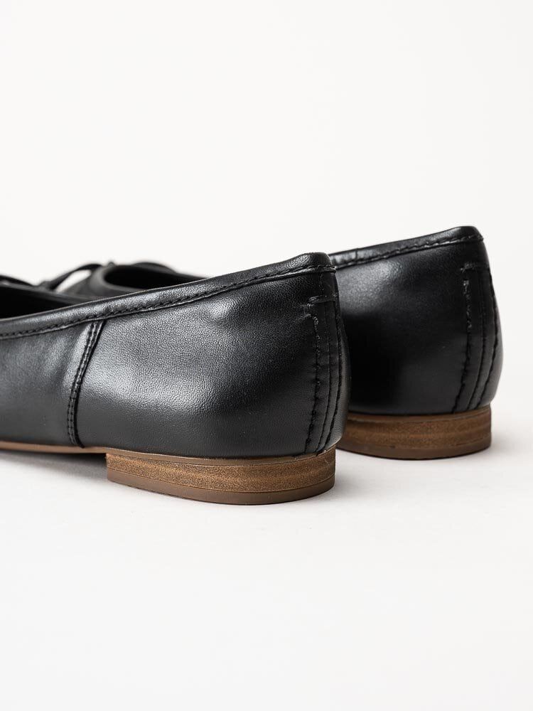 Clarks - Fawna Lily - Svarta ballerinaskor i skinn