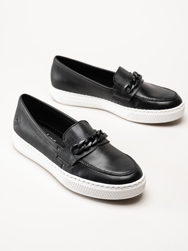Rieker - Svarta slip on skor i skinn