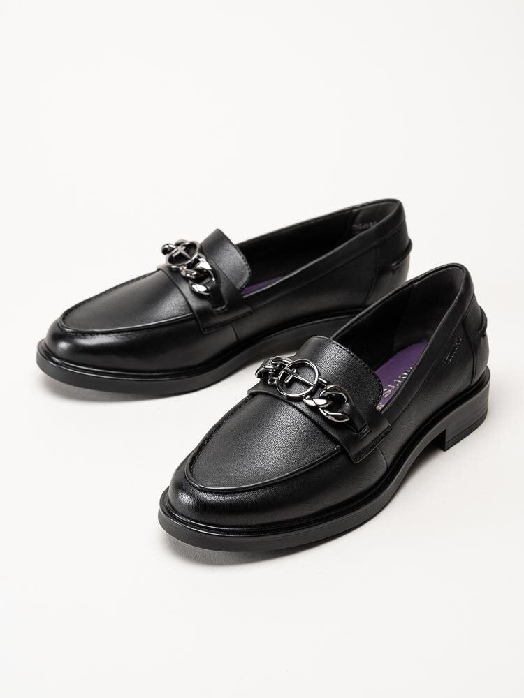 Tamaris - Svarta loafers med dekorlänk