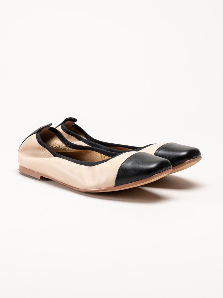 Novita - Amendola - Beige ballerina med svarta detaljer