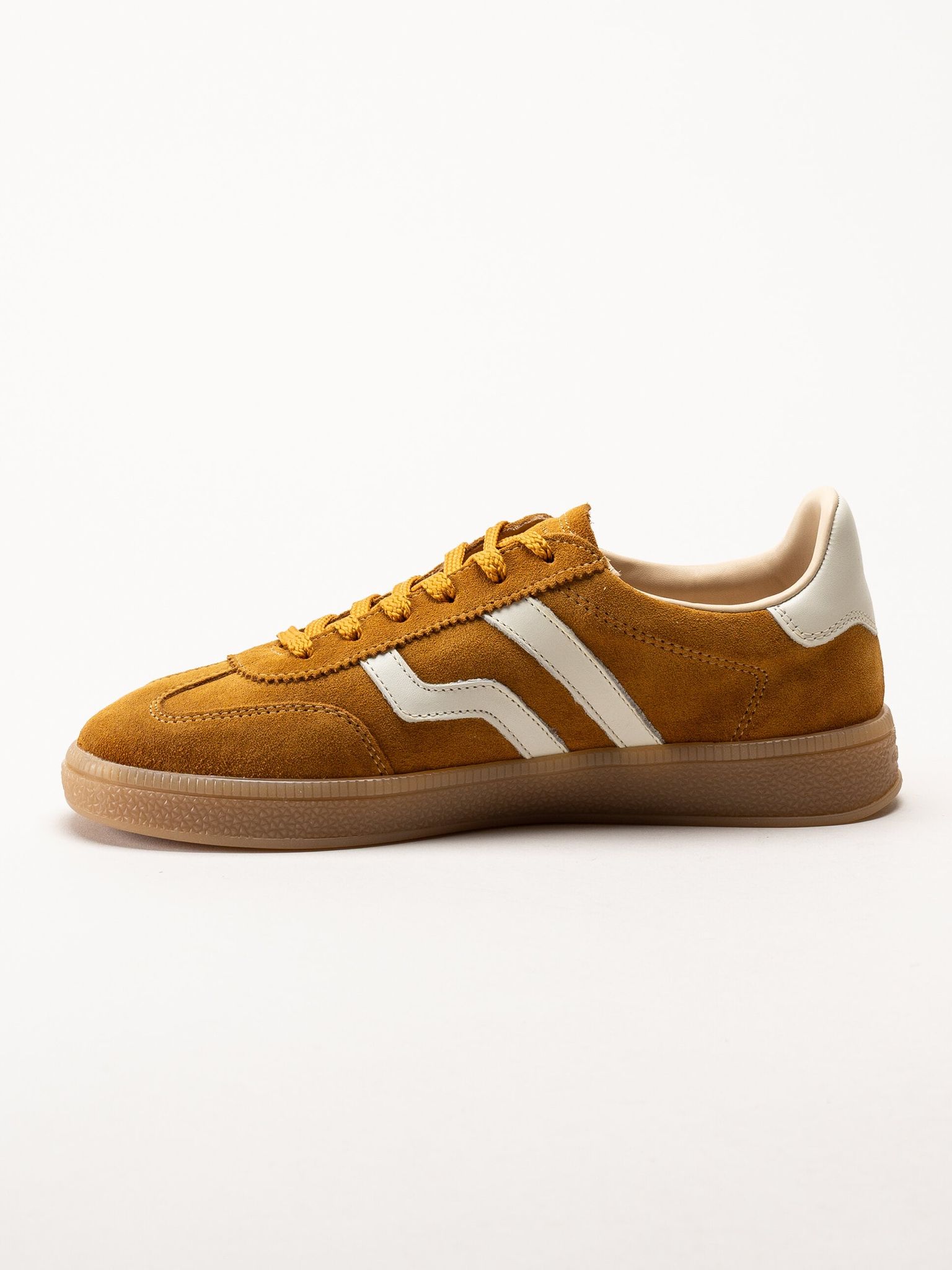 Gant Footwear - Cuzima Sneaker - Mörkgula retro sneakers i mocka med skinndetaljer