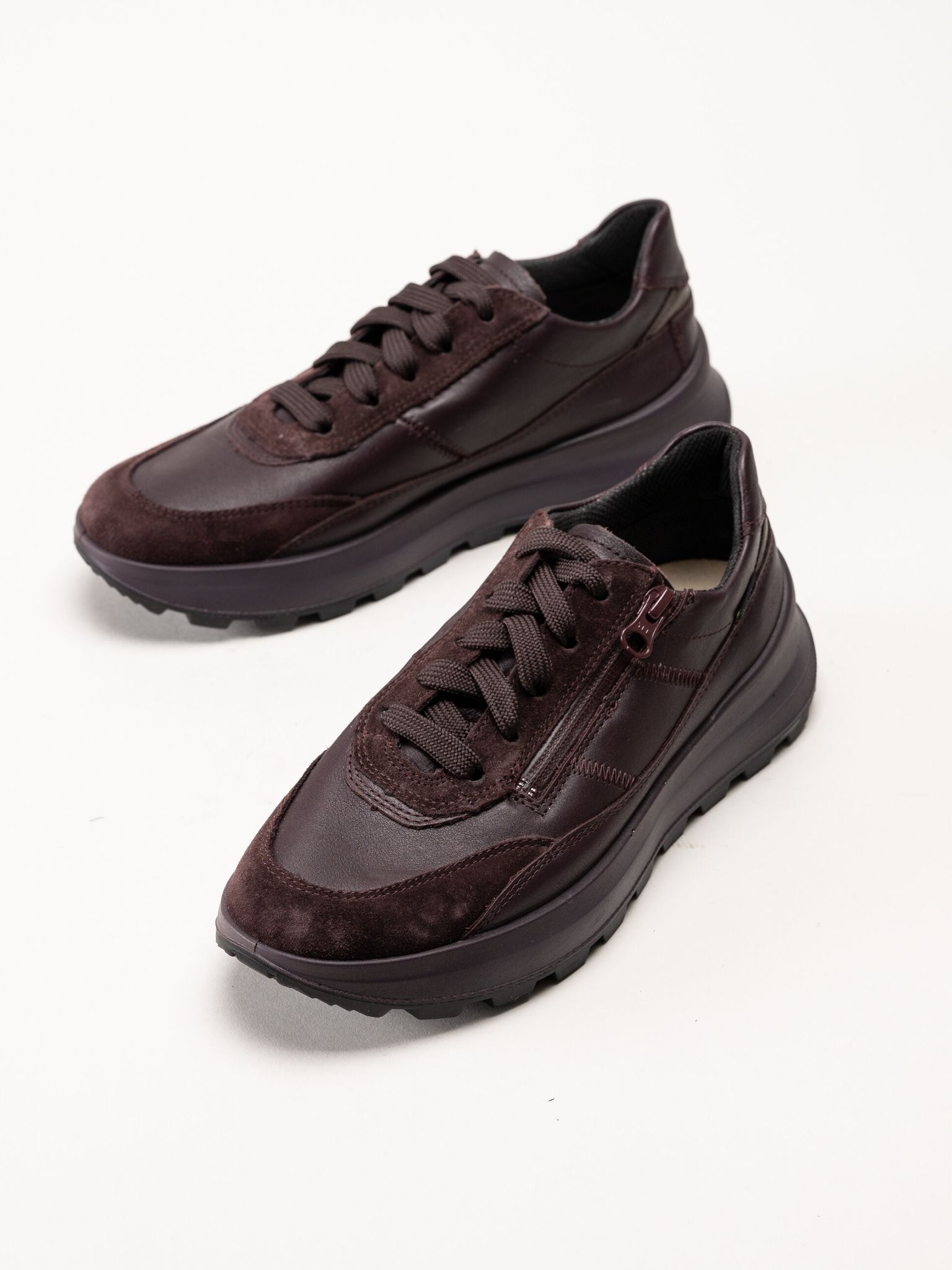 Legero - T4 Run - Vinröda sportiga promenadskor i skinn