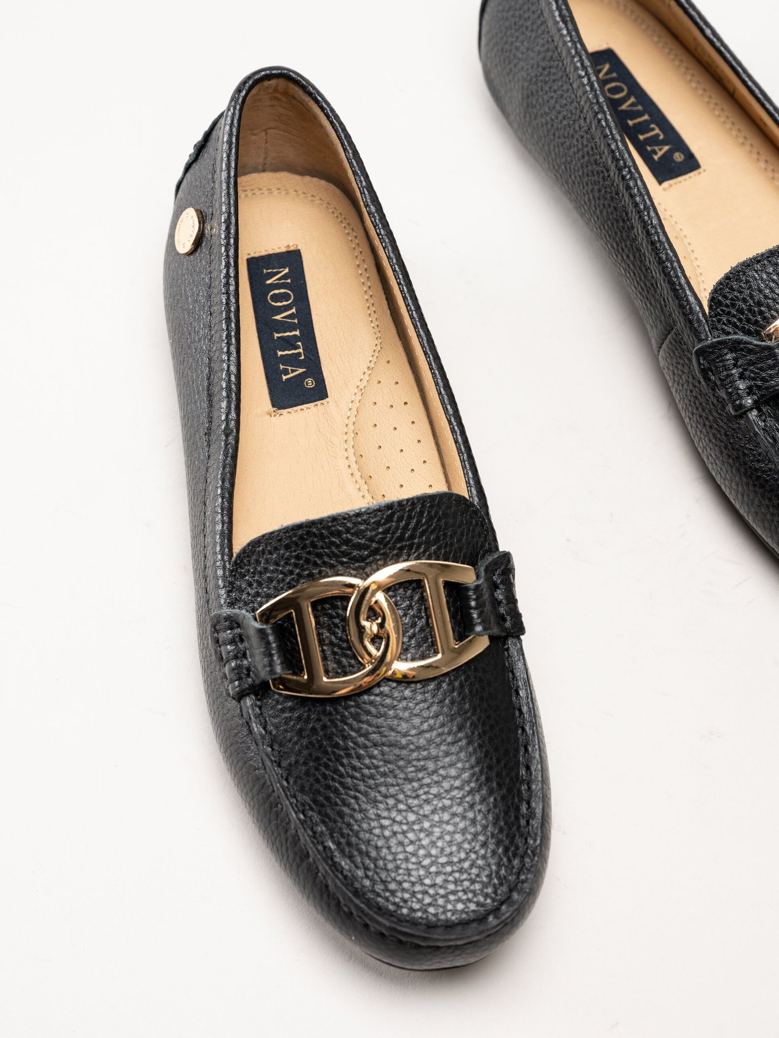Novita - Parma - Svarta loafers i skinn