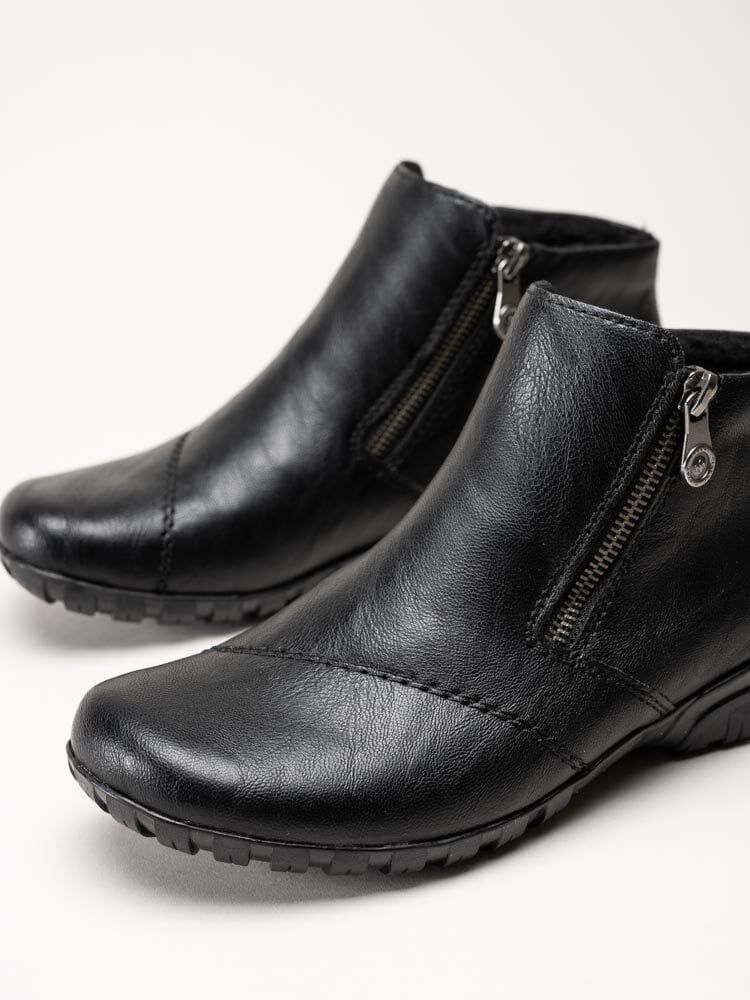 Rieker - Svarta fodrade boots