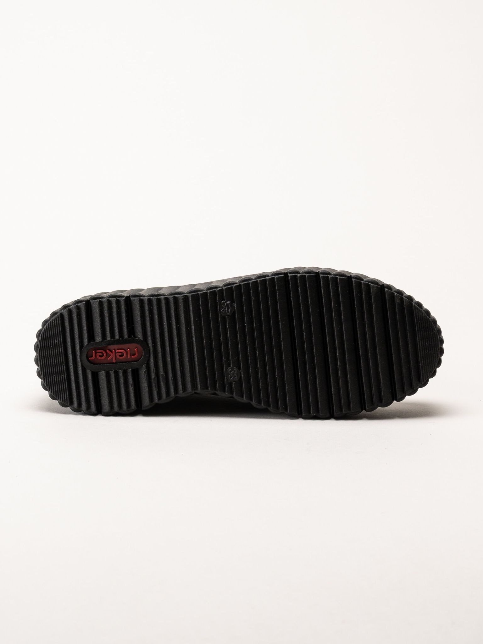 Svarta sneakers i skinn