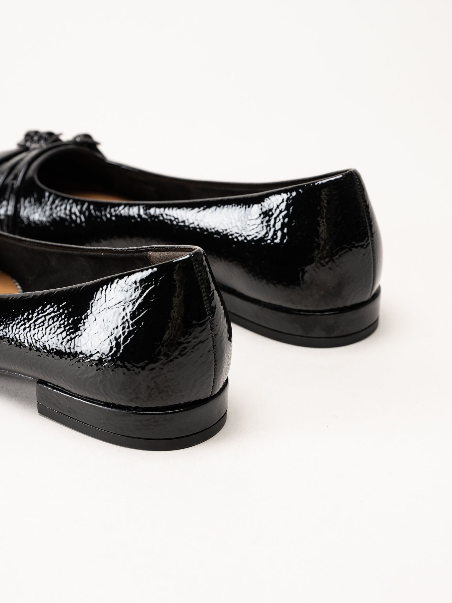 Tamaris - Svarta ballerina i syntetlack