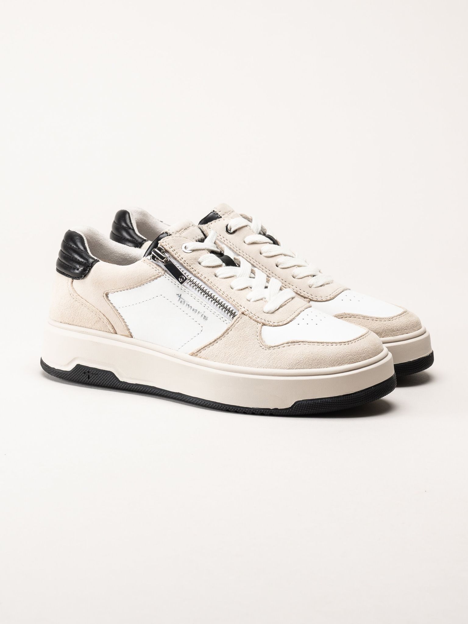 Tamaris - Off white sneakers i skinn och mocka